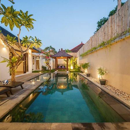Turiya Villa Sanur Exterior photo